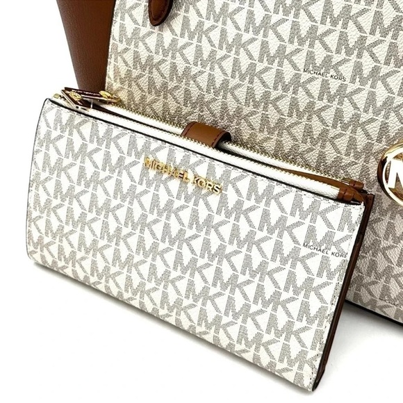 Michael Kors Large Charlotte Tote Bag & Large Double Zip Wallet Vanilla/Brown - Picture 11 of 13